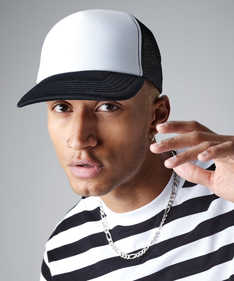 Vintage snapback trucker